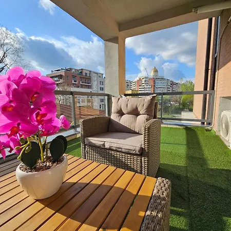Eika Luxury Palace Of Parliament Apartment *