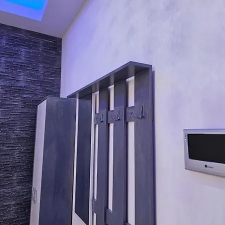 Eika Luxury Palace Of Parliament Apartment *